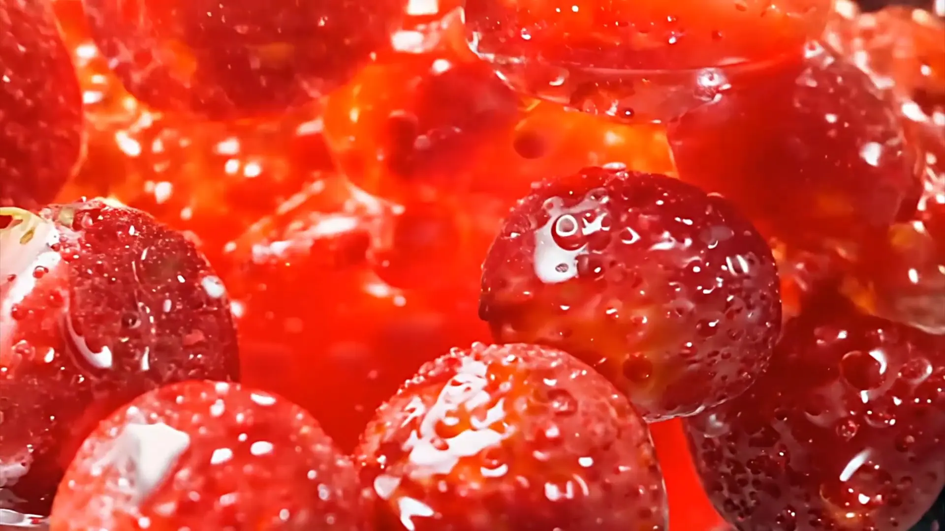 Juicy Strawberries in Motion High-Impact Transition Video